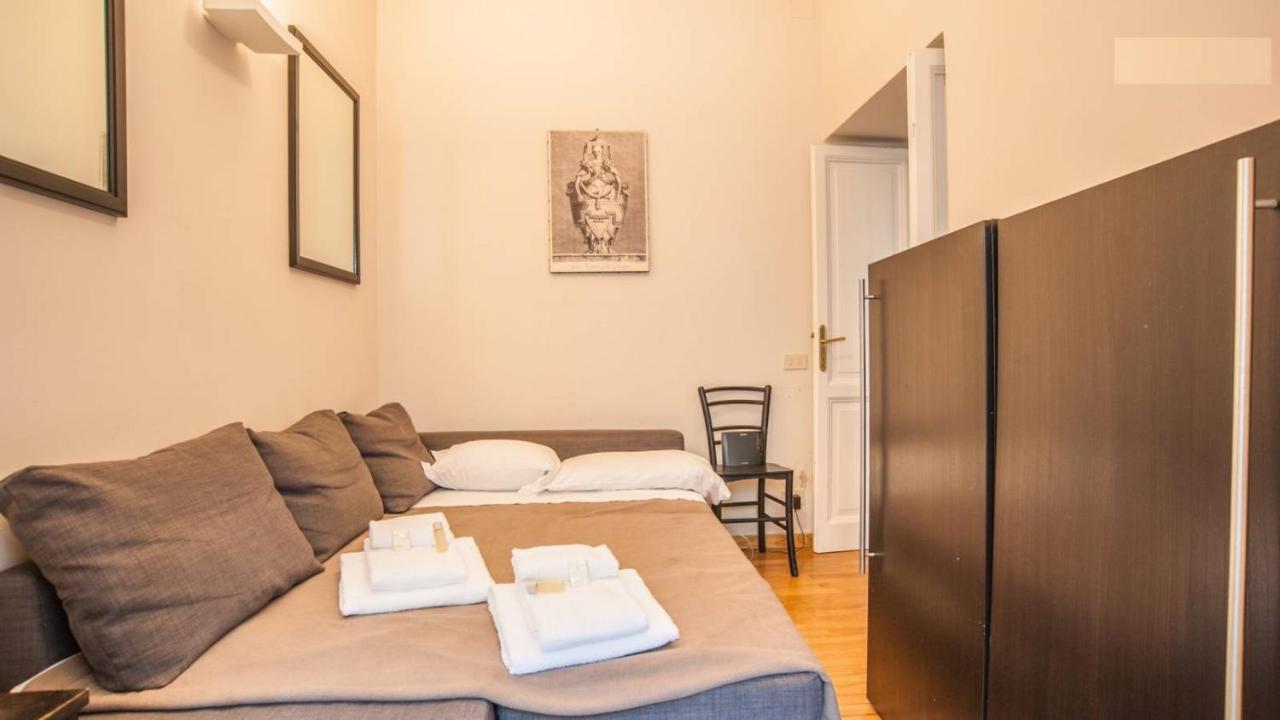Domus Piramide 2 Apartment