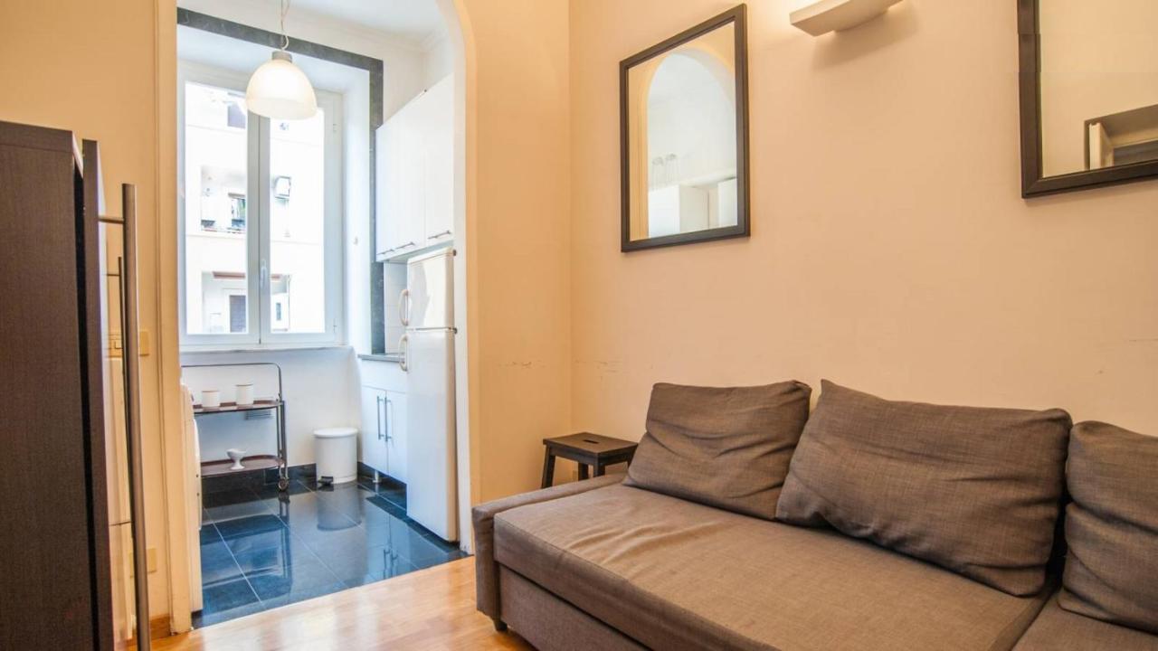Apartment Domus Piramide 2 Rom